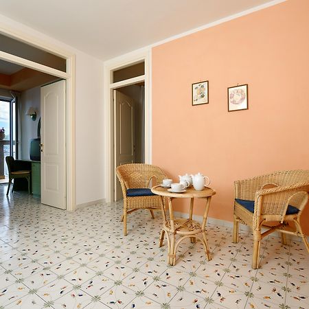 Hotel Club Due Torri Maiori Luaran gambar
